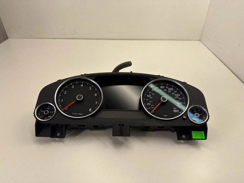 Speedometer (instrument cluster) 7P6920983