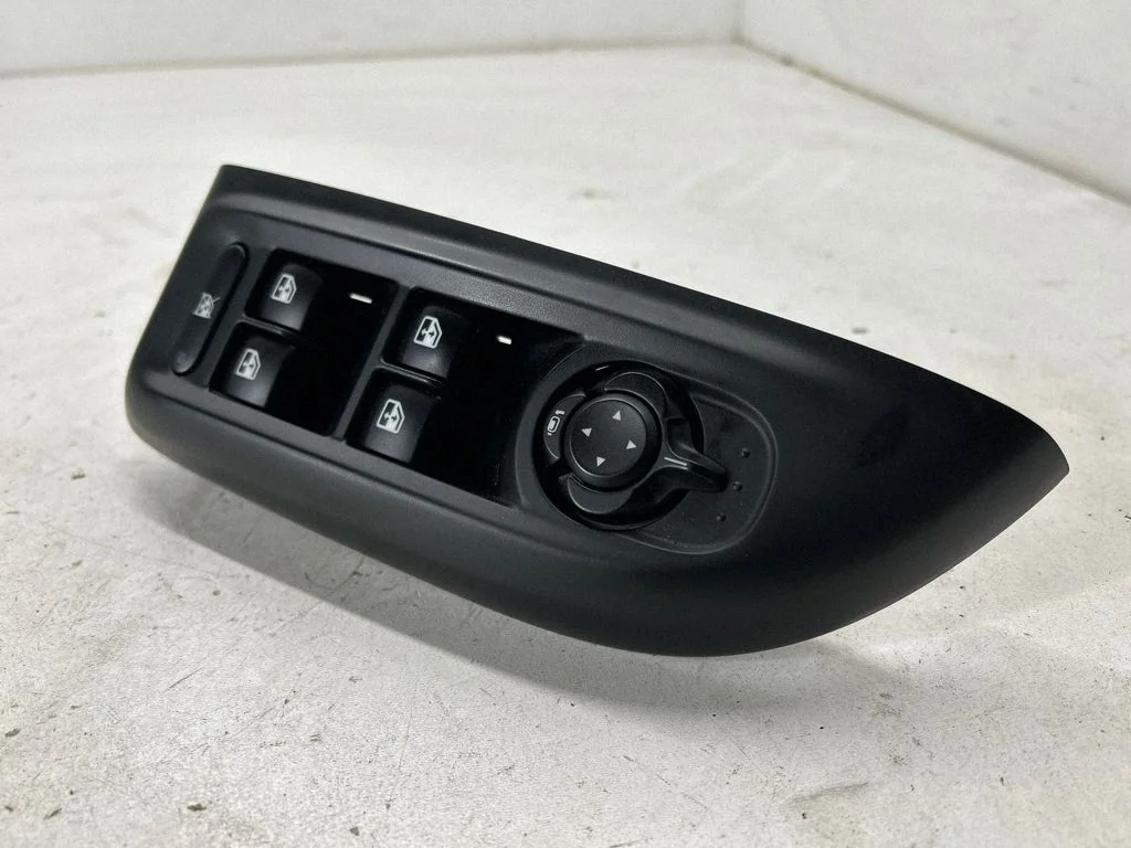 Electric window control switch 01561676310