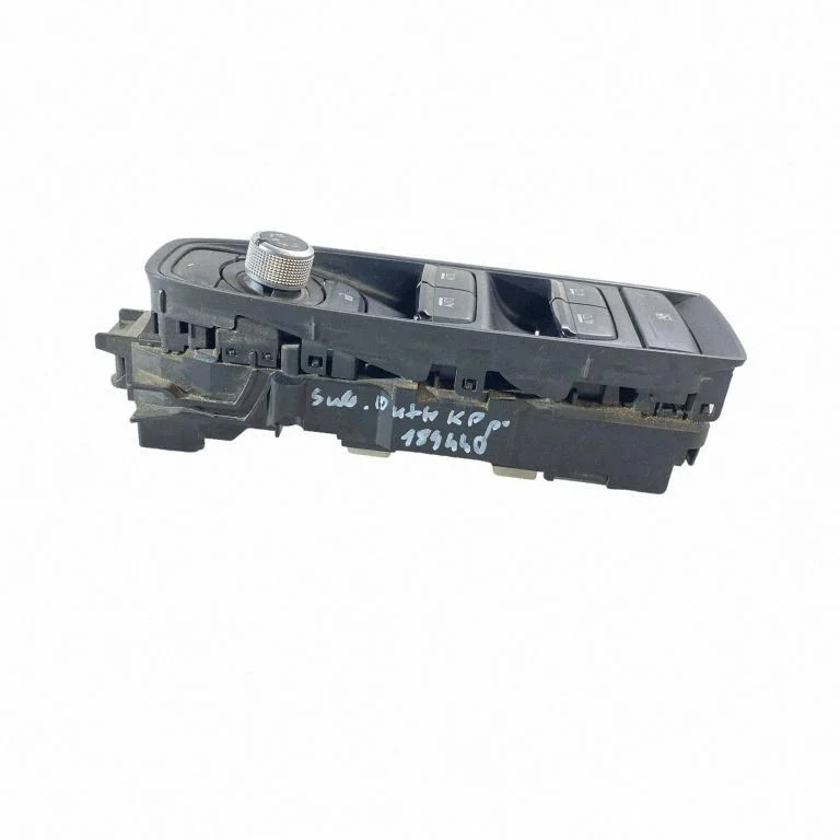 Przełącznik szyb elektrycznych 83071AN02B