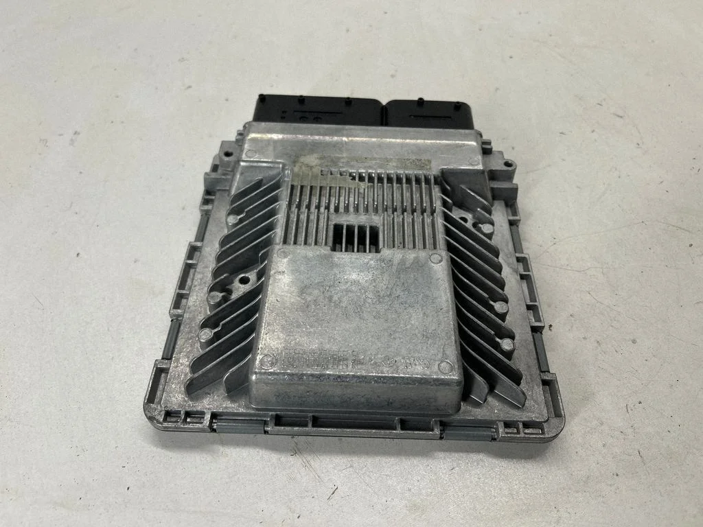 Engine control unit/module 8R0907551E