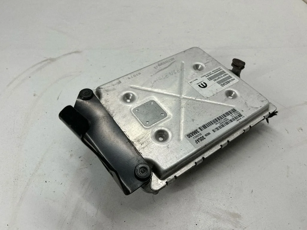 Engine control unit/module P05150883AD