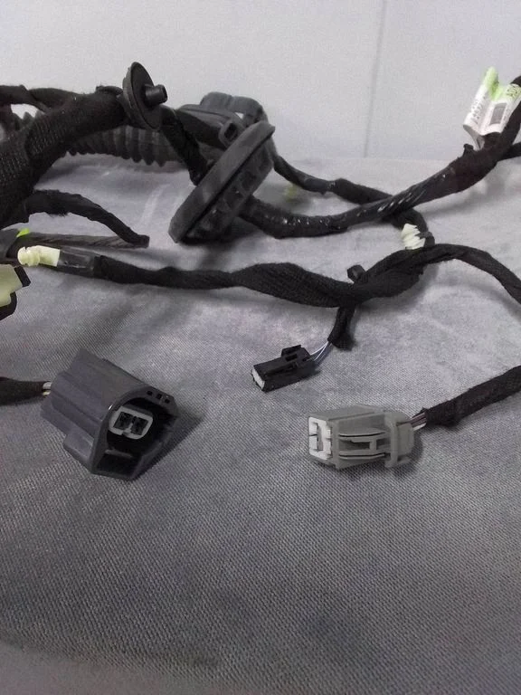 Tagaukse juhtmestik F2GT14632