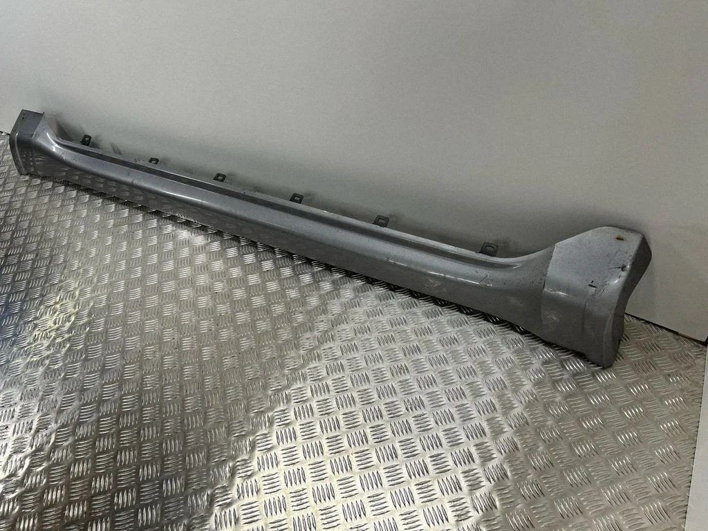 Próg 1VN70TRMAC