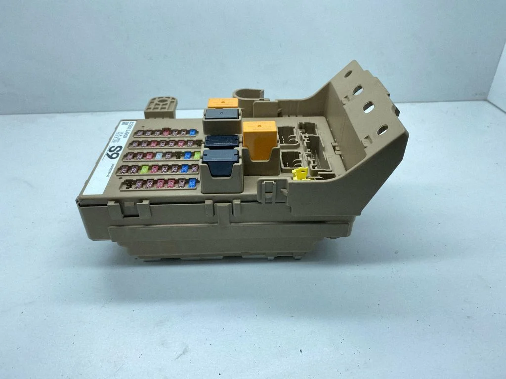 Moduł bezpieczników 82201SJ900