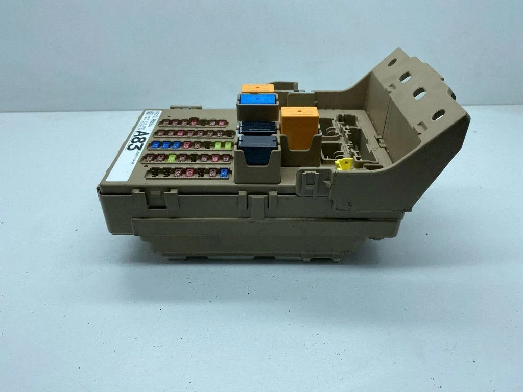 Moduł bezpieczników 82201AN83A