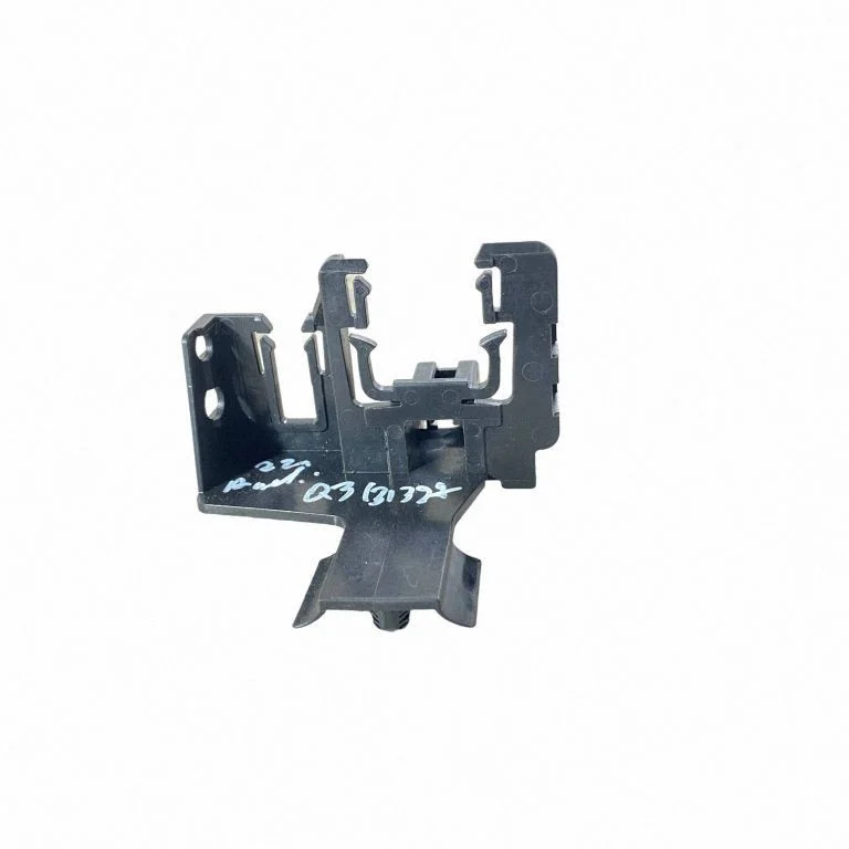 Muu mootoriruumi osa 5Q0971890E