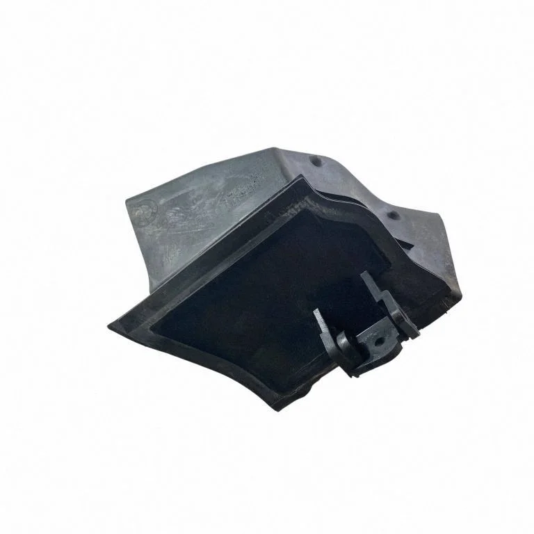 Kita variklio skyriaus detalė