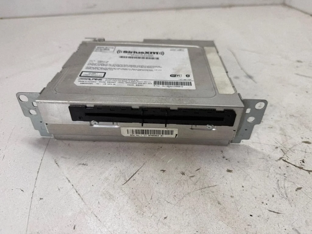 Radio/CD/DVD atskaņotājs/navigācija 6834915