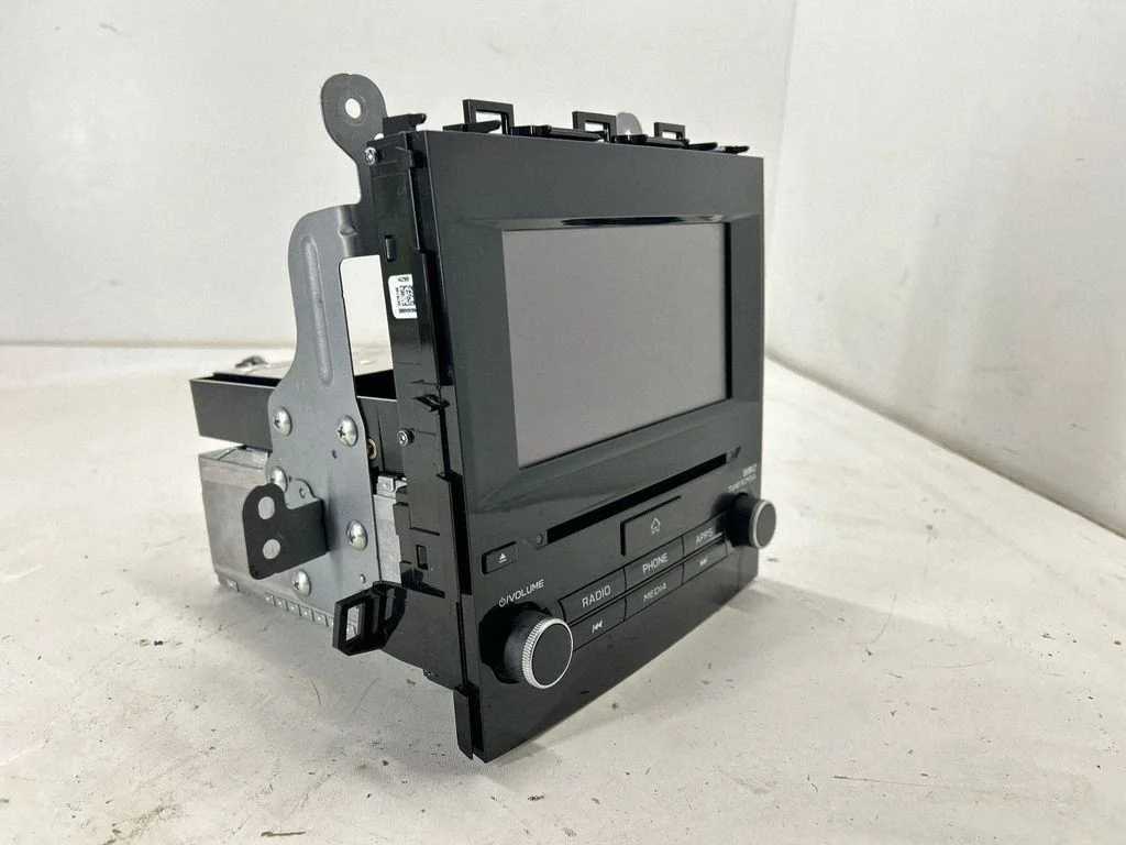 Radio, odtwarzacz CD/DVD, nawigacja 86201SJ640