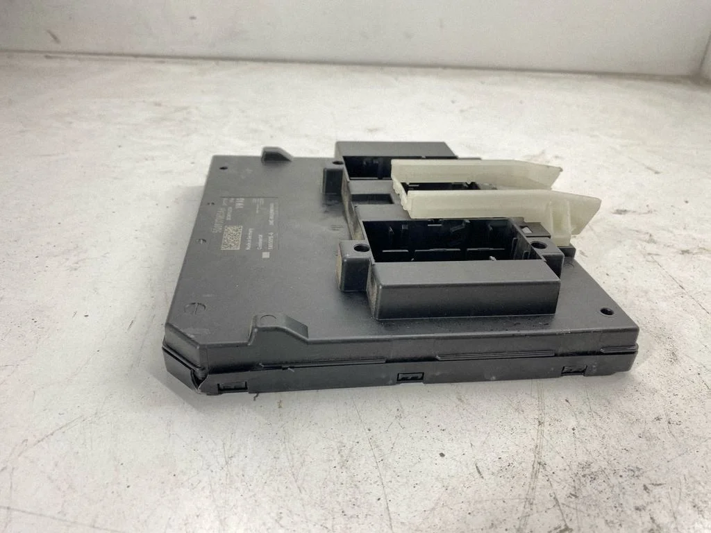 Comfort/convenience module 5Q0937085AH