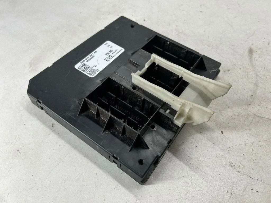 Comfort/convenience module 5Q0937087AS