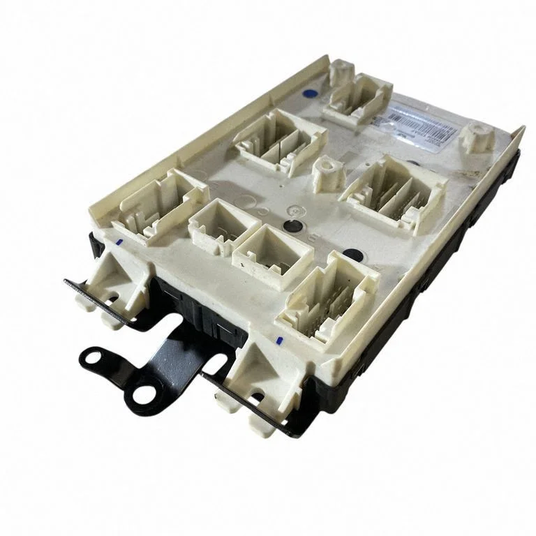 Comfort/convenience module – Jeep Grand Cherokee (2010-2021)