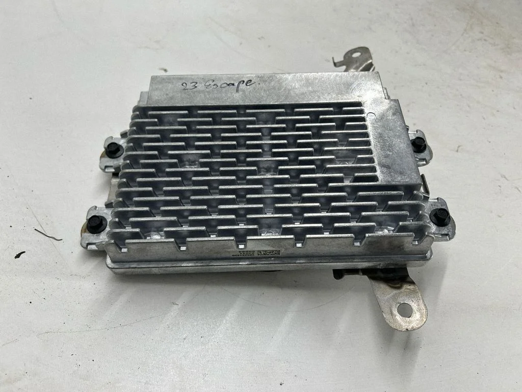 Sound amplifier PJ6T14G647BAE – Ford Escape (2001-)