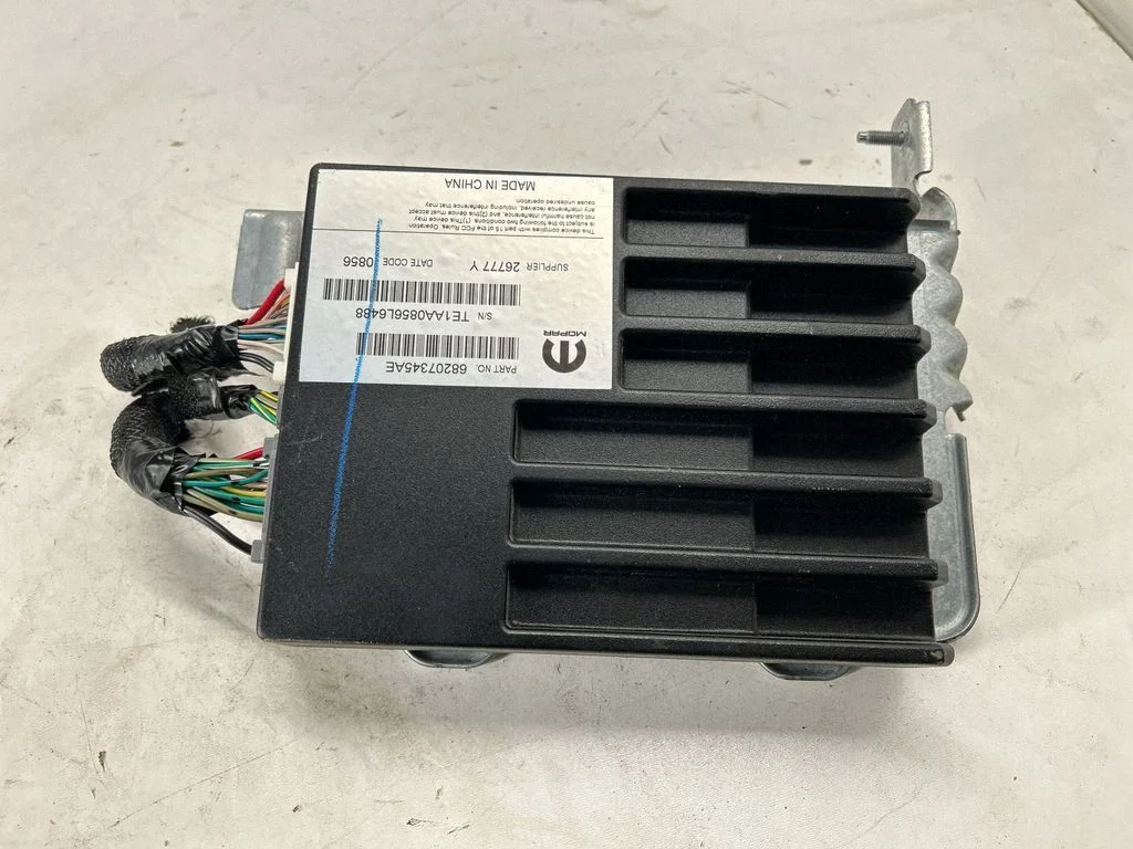 Sound amplifier 68207345AE