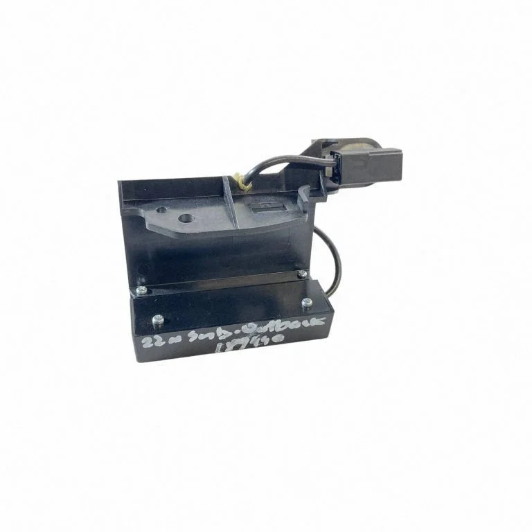 Wzmacniacz antenowy 86321AN30A