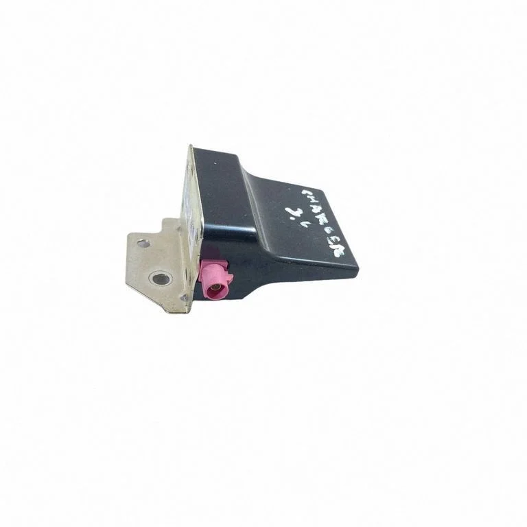 Aerial antenna amplifier 68293977AA