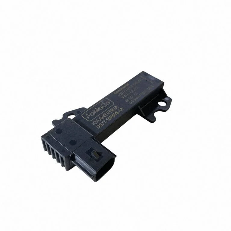Antenas pastiprinātājs DS7T15K603AA