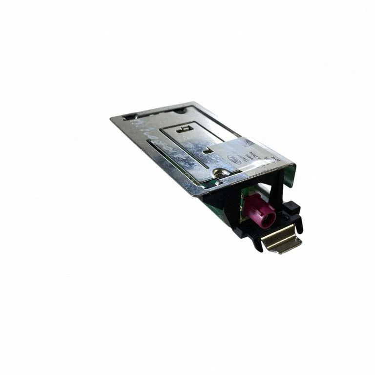 Antenas pastiprinātājs HS7T19K351AA