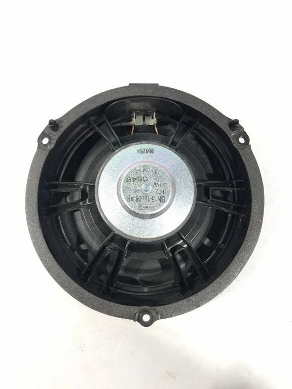 Skaļrunis (-ņi) priekšējās durvīs GN1Z18808B