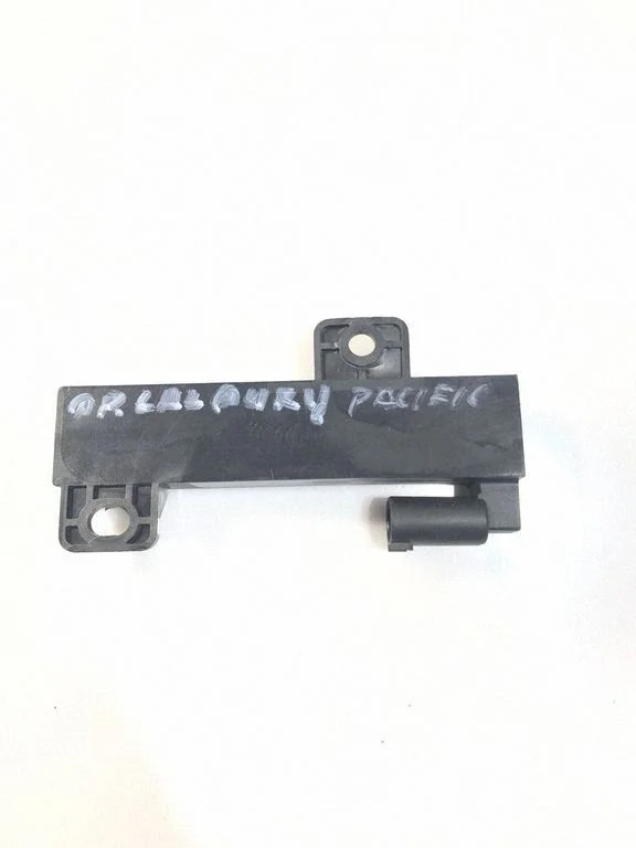 Interior comfort aerial antenna 68051315AB