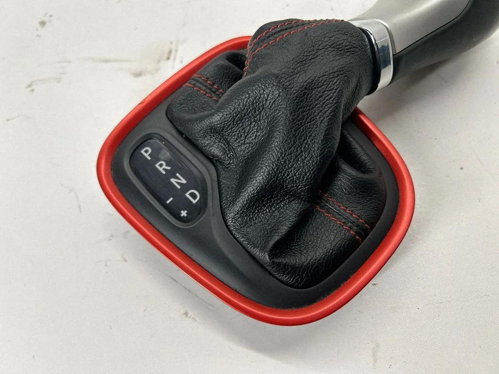 Gear lever shifter trim leather/knob 6MZ68LR5AB