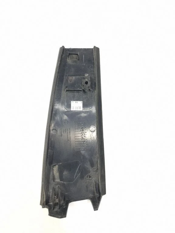 Jumta apdares līste „moldings" 68259789AE