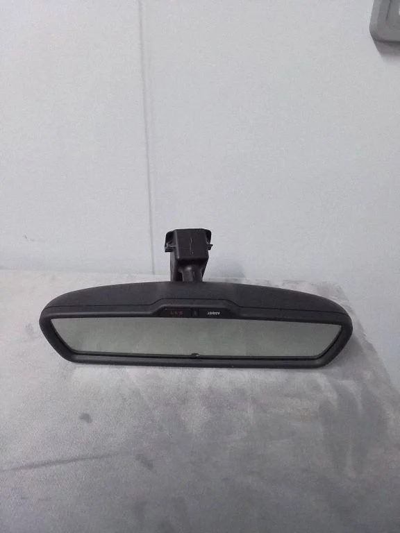 Tahavaatepeegel (salongis) 68213388AC