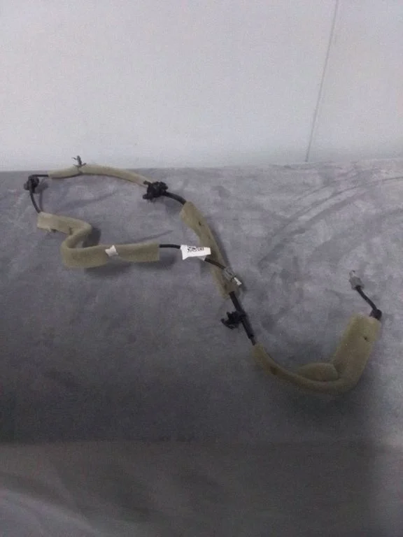 Muud juhtmed / juhtmestik – Subaru Outback (BT) (2019-)