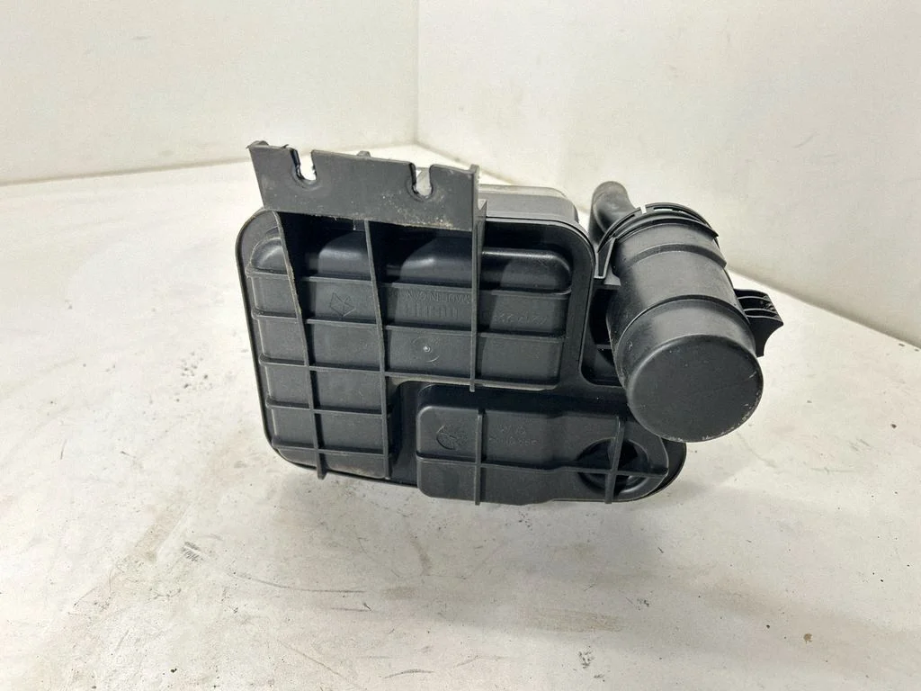 Active carbon filter fuel vapour canister 52030368AF