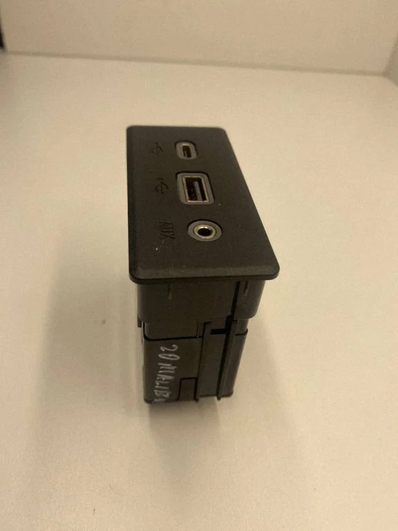 USB-pesa 13529865