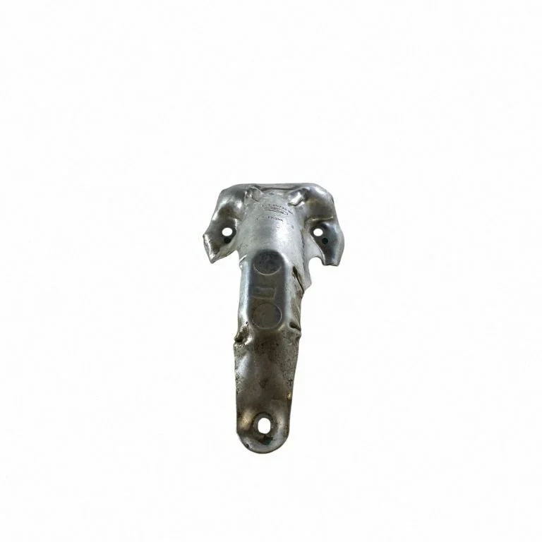 Heat shield in engine bay JA6G6K733BA
