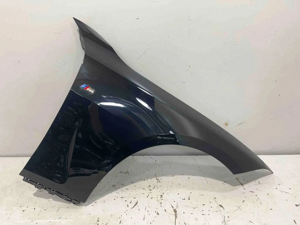 Spārns – BMW 4. sērija G22 G23 G24 G26 (2020-)