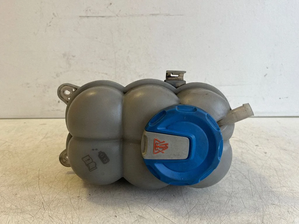 Coolant expansion tank/reservoir 4M0121403