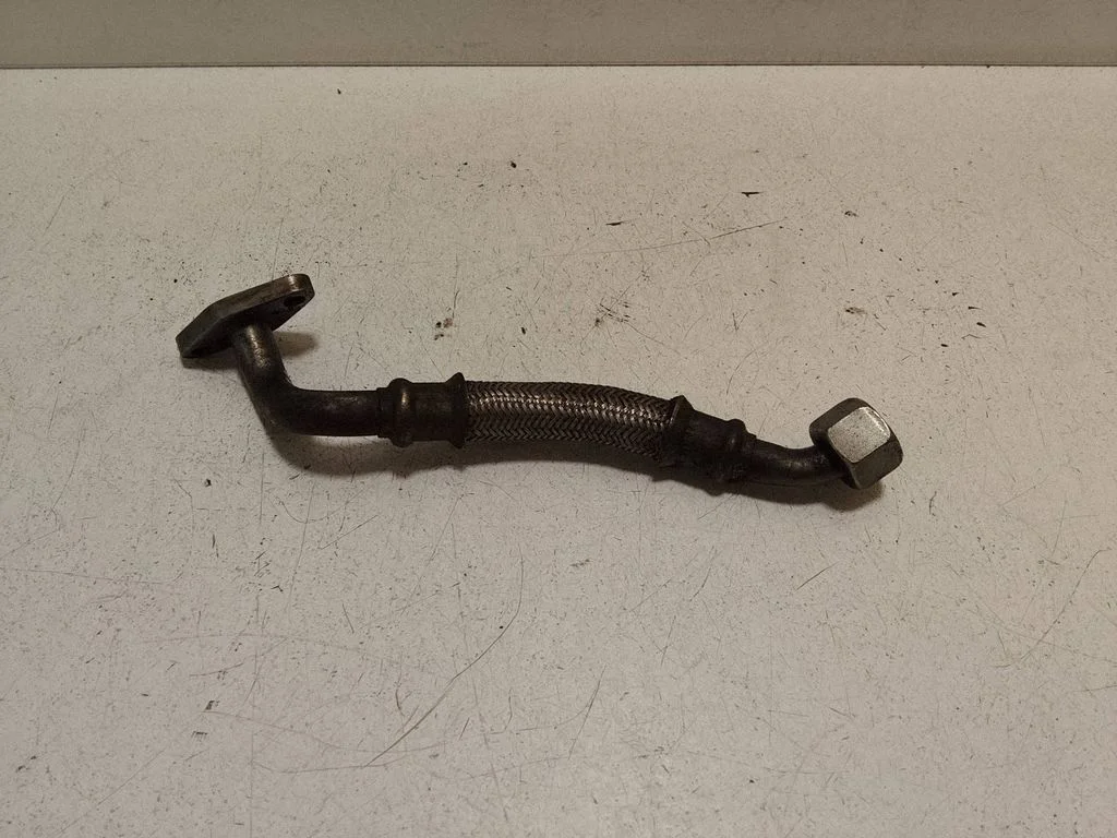 Turbīnas eļļošanas caurulīte(-s)/šļūtene(-s) – Volkswagen Passat B5.5 (2001-2005)