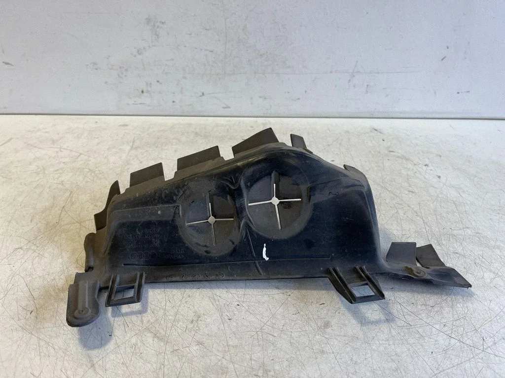 Intercooler air guide/duct channel 4M0121283