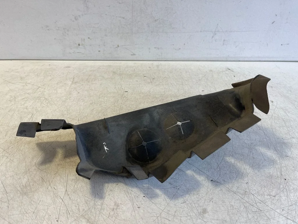Intercooler air guide/duct channel 4M0121284