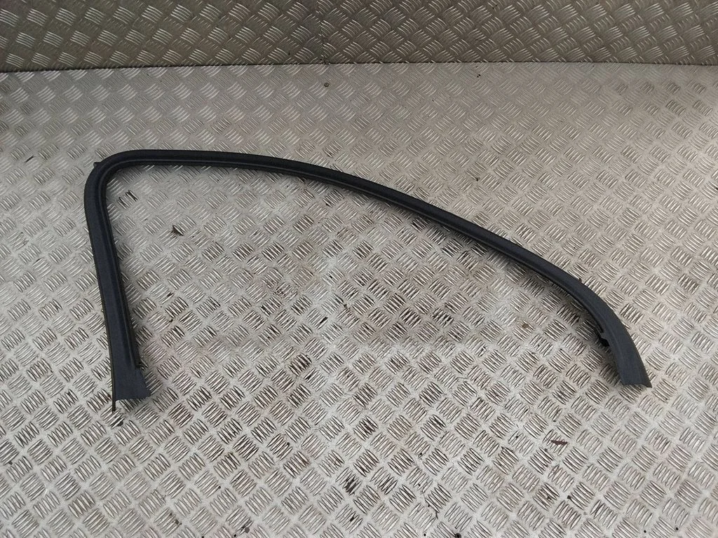 Other front door trim element 4M0867587