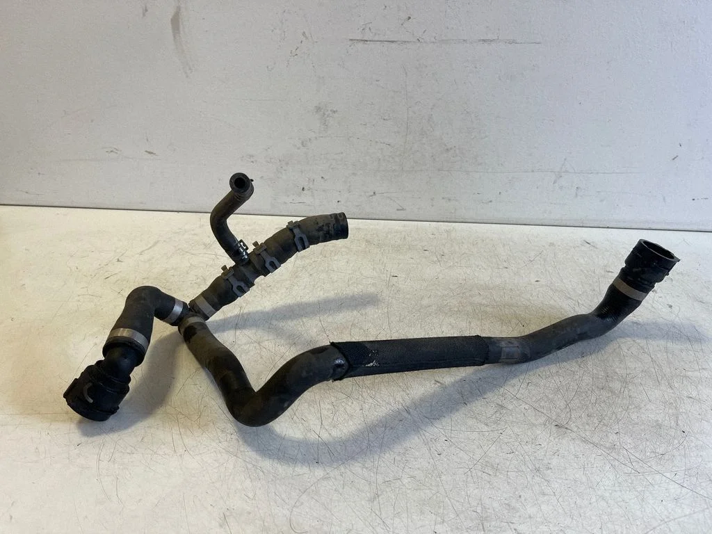 Engine coolant pipe/hose 4M0122109AN