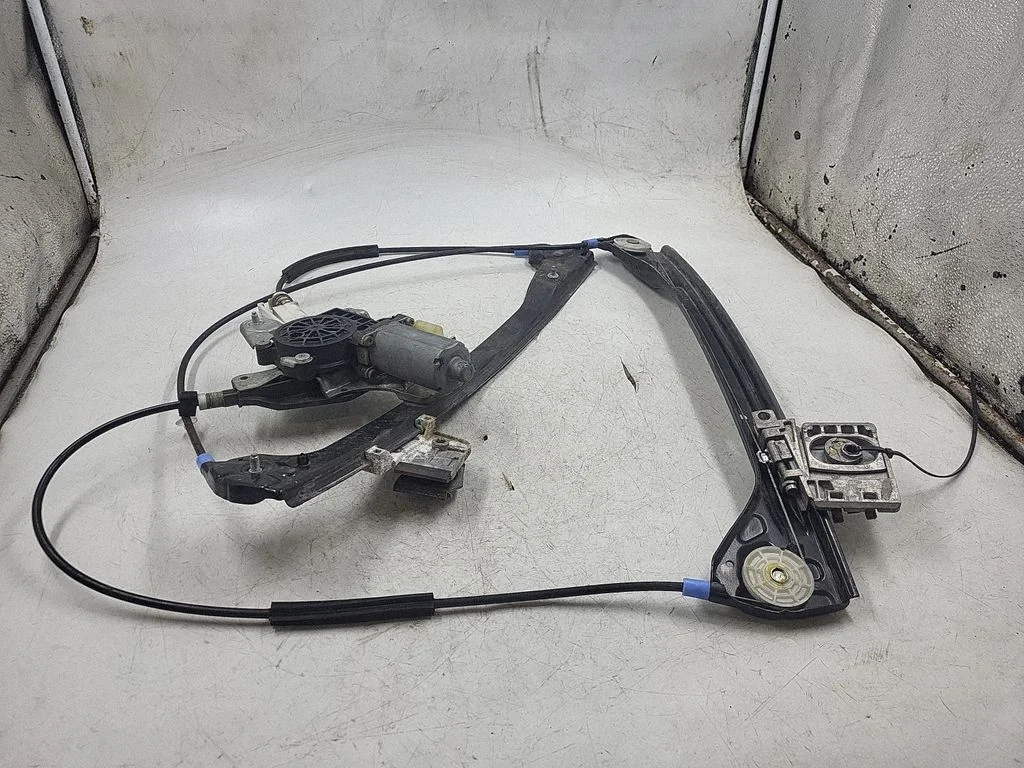 Priekinio el. lango pakėlimo mechanizmo komplektas