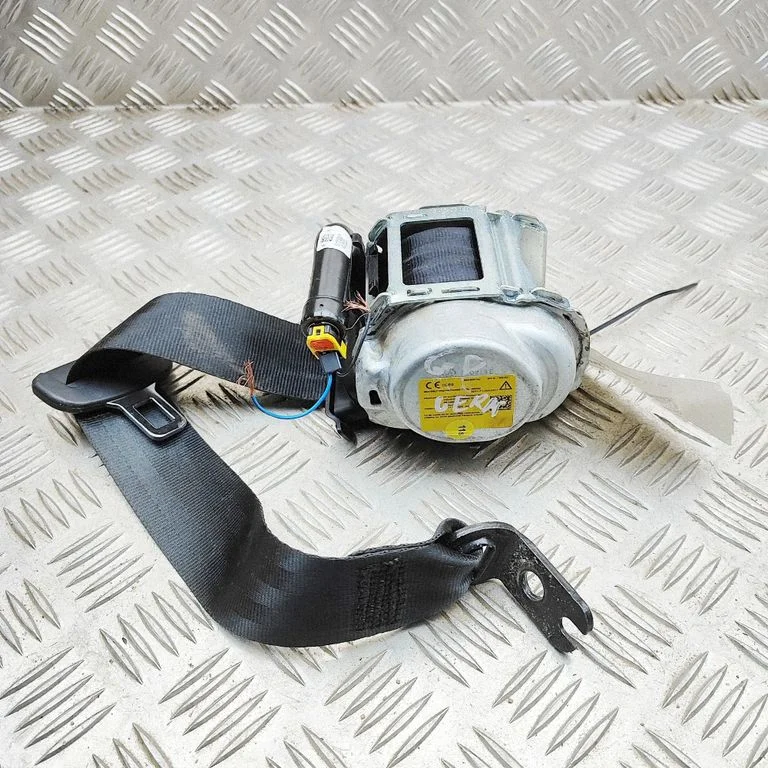 Tagumine turvavöö 5NA857806DRAA