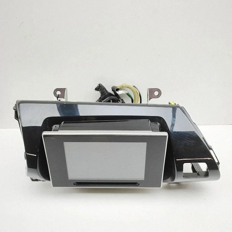 Radio/CD/DVD/GPS head unit 861400K630