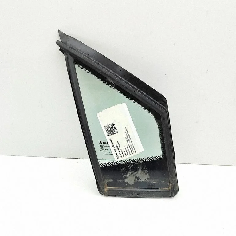 Rear side window 8452161M00