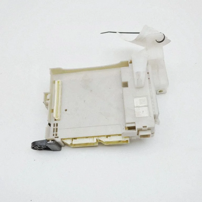 Drošinātāju bloks 8273076013