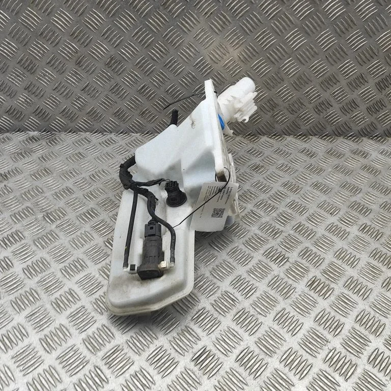 Windshield washer fluid reservoir/tank 1K6955651