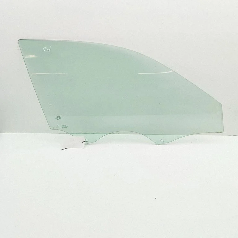 Front door window glass four-door 81A845202