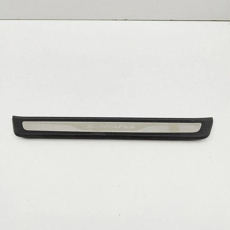 Priekšējā sliekšņa apdare (iekšējā) 858732W500