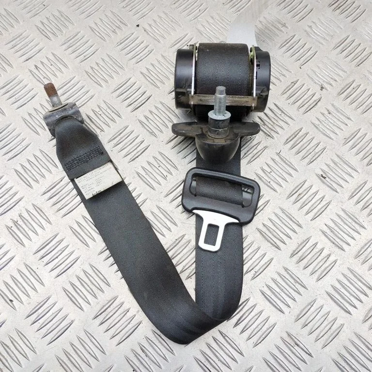 Tagumine turvavöö 616103500