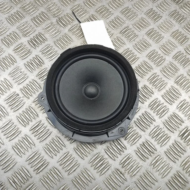 Rear door speaker 8V4035411B