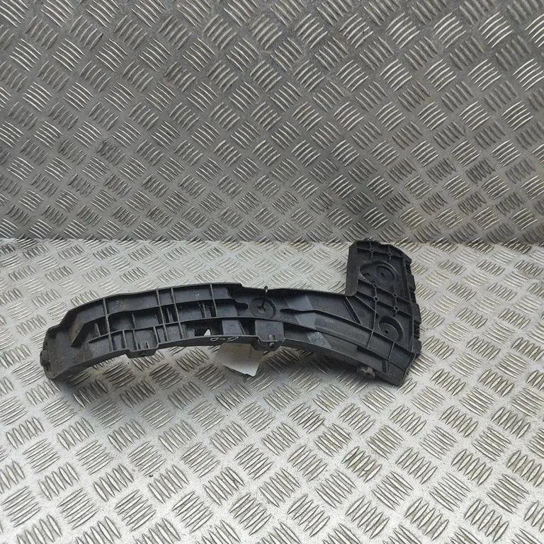 Rear bumper mounting bracket 81A807254