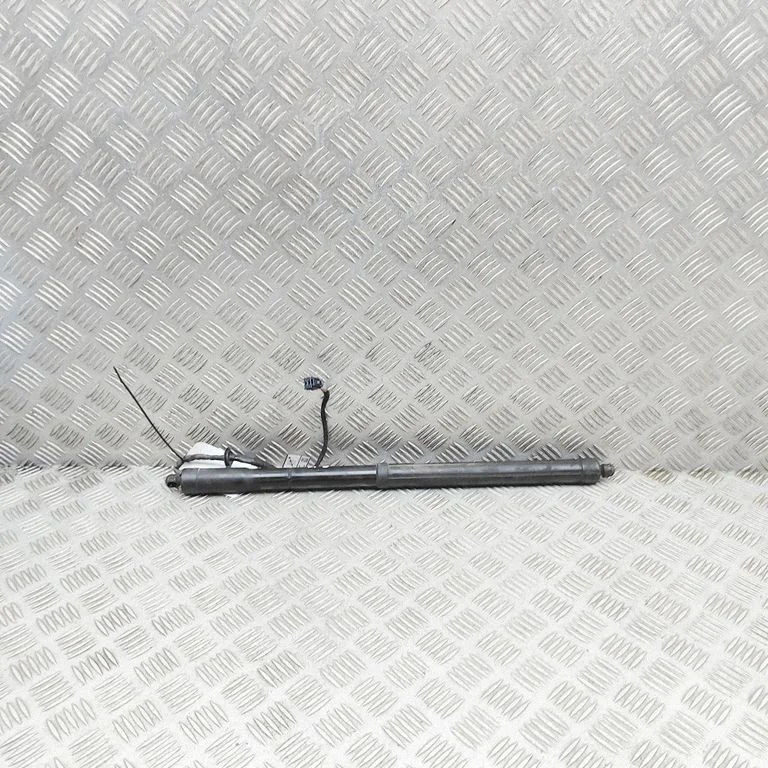 Tailgate/trunk strut/damper – Hyundai Grand Santa Fe NC (2014-2018)